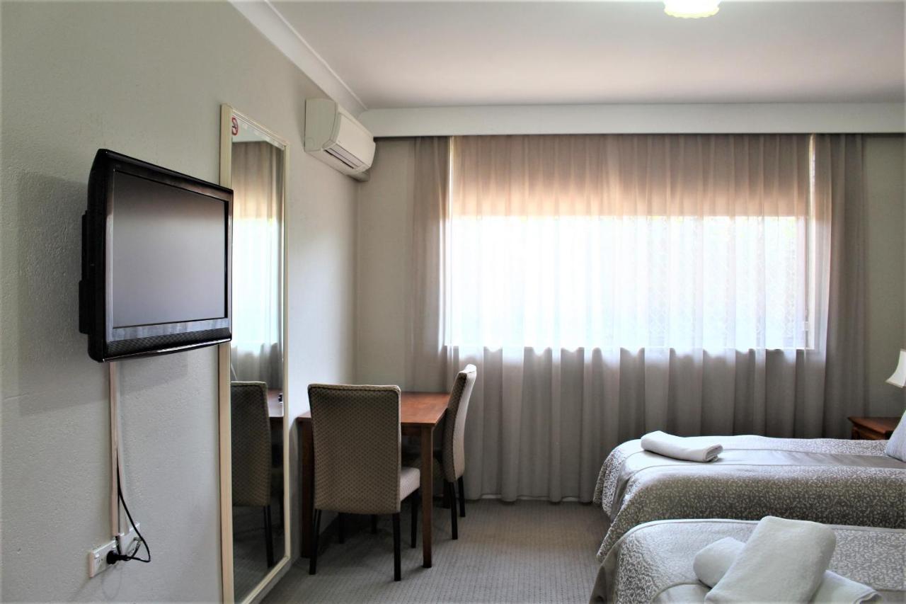 Cotswold Gardens Motel Armidale Bagian luar foto